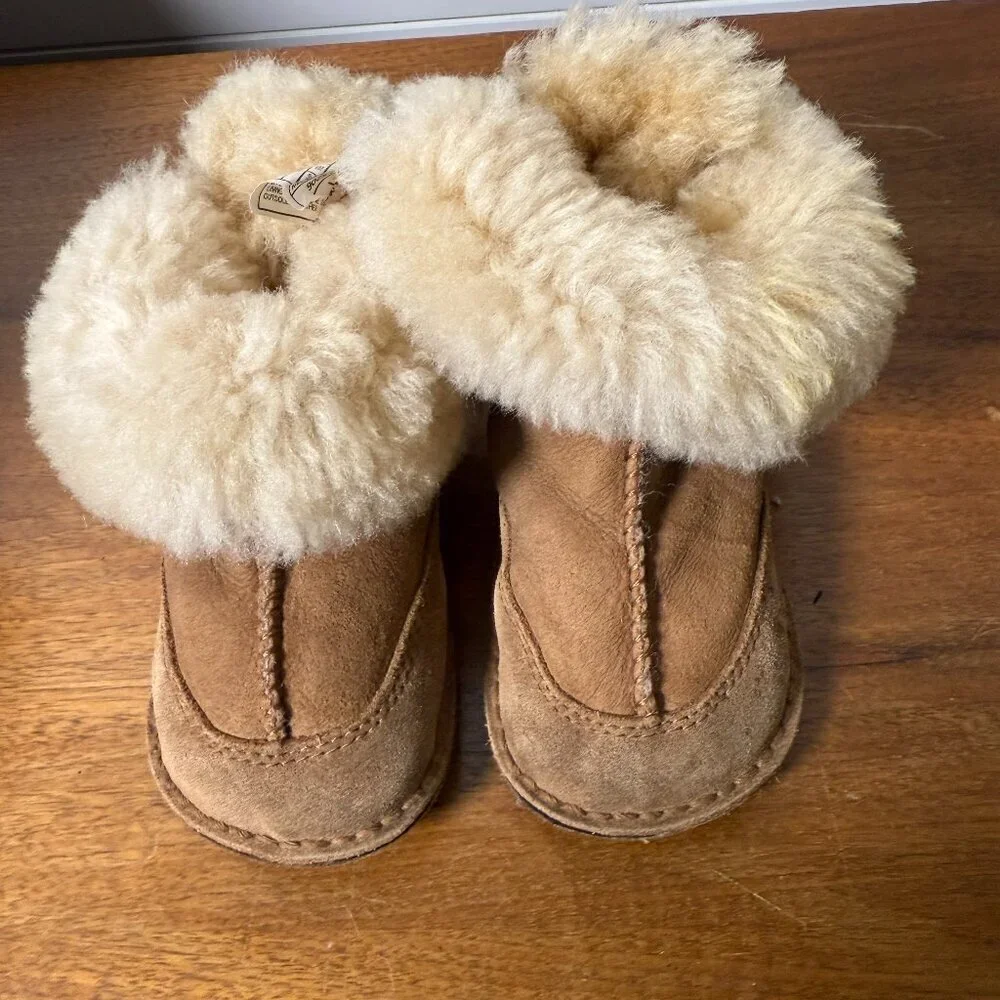 UGG Infant Toddler Boo Boots #5206 Chestnut Size Medium Genuine Sheepskin 12-18m